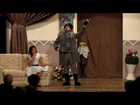 LETTO A TRE PIAZZE teatro - primo atto