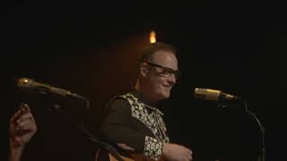 M-Clan - Carolina (Directo, En Petit Comité)