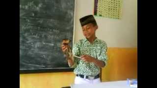 preview picture of video 'Presentasi Kelas Siswa SMP Unggulan Mukhtar Syafa'at Banyuwangi'