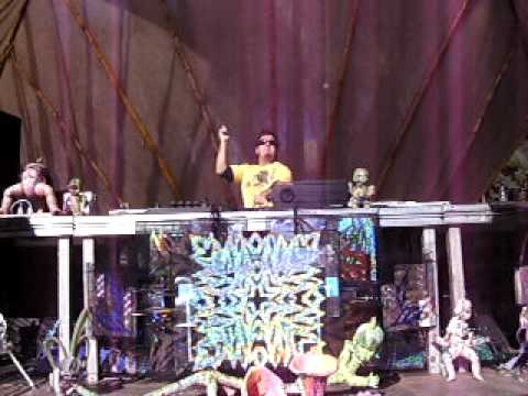 Ultramind Live! @ Respect