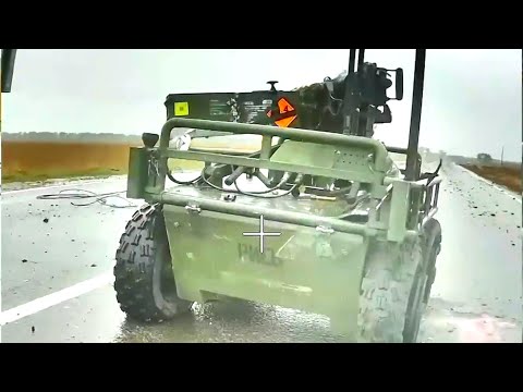 Дрон Вандал атакует колесного робота Рысь Украины