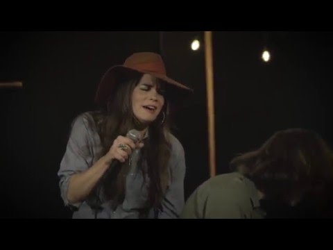 Bonnie Bishop performs “Mercy” from her NEW Album “Ain’t Who I Was” (Thirty Tigers / RED)