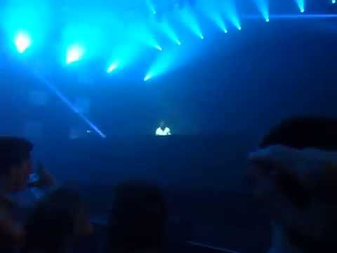 Ingrosso plays "Leave the world behind / Ringo" live @ Isle of Dreams 2014