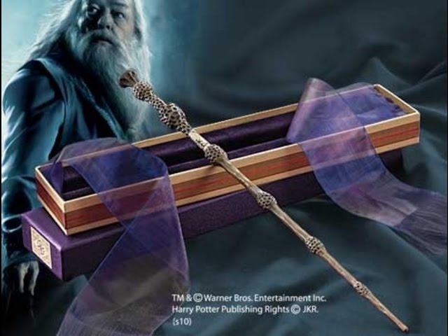 Vídeo relacionado con The Noble Collection Sirius Black Varita Caja de Ollivander.