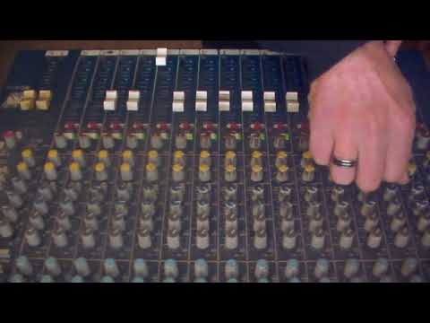 Karola Nunes vs Victor Rice - Mãe Gaia [Dub 1]