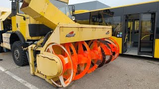 Снегоуборочная машина Mercedes-Benz Lastbil Mercedes-Benz med &Oslash;veraasen sneslynge | Изображение 4 - Autoline