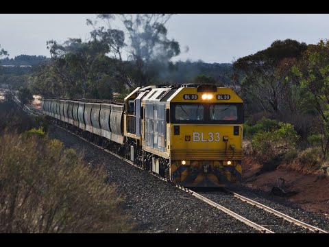 Rare video of a grain departing Jeparit 9782- BL33 XR558 Australian Railways