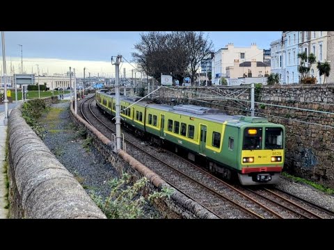 *Broken Horn" Irish Rail 8520 class Dart Train 8639 - Dún Laoghaire, Dublin.