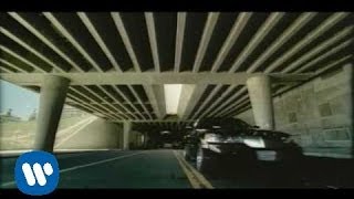 Laura Pausini - Entre Tu Y Mil Mares (Video Oficial)