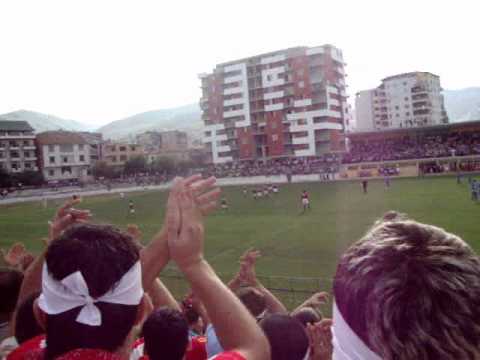 Tifozet e Skenderbeut ne Pogradec!Skenderbeu-Teuta 2-0 FK SKENDERBEU java e dyte 2010-2011(Part 2)