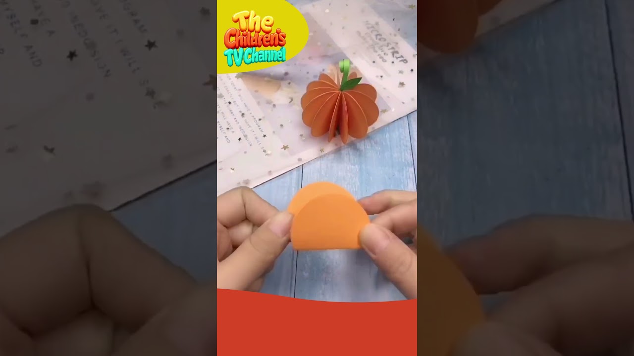 Paper Pumpkin Craft! | Easy Halloween Art for Kids | #ArtsAndCrafts #HalloweenFun #kidsactivities