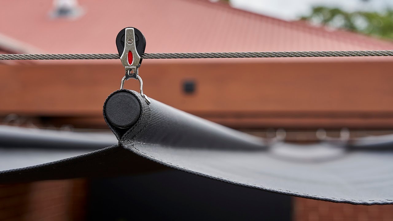 Cách hạ nhiệt ngôi nhà của bạn chỉ trong vài giây, với tấm che nắng có thể thu vào dạng trượt