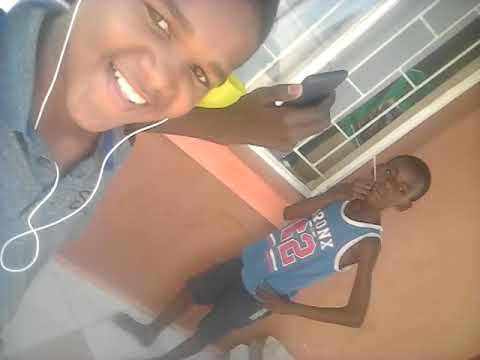 Rapping battle Omcee and Dele