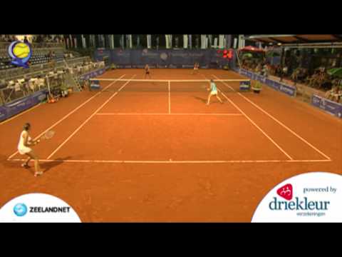 Pia Konig, Daiana Negreanu - Lesley Kerhove,  Quirine Lemoine