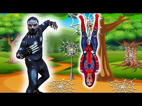 MALOUCOS FINGE BRINCAR de SUPER-HERÓI e ajuda SALVAR O MUNDO