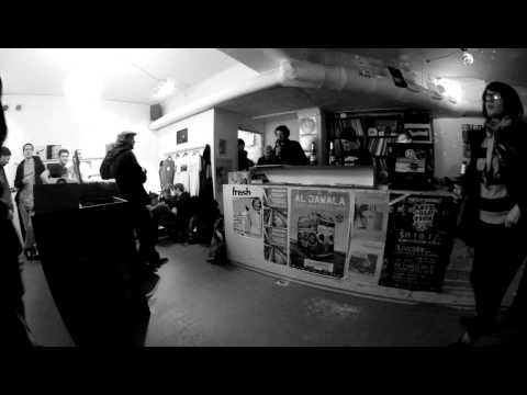 2trackboy & echomann - MUCHOPLASTICO !