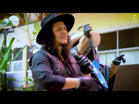 GUSTAVO RATTO // Ajena