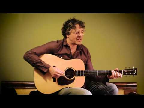Collings D1A Varnish Guitar Demo - Jonathan Freilich (2)