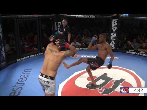 Terrion Ware vs Bobby Sanchez full fight