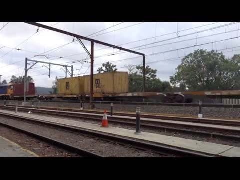 Two Pacific National Quad lash-ups - 10/12/15