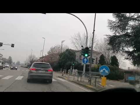 Come affrontare gli incroci Esame di guida patente B ( Parte 1)