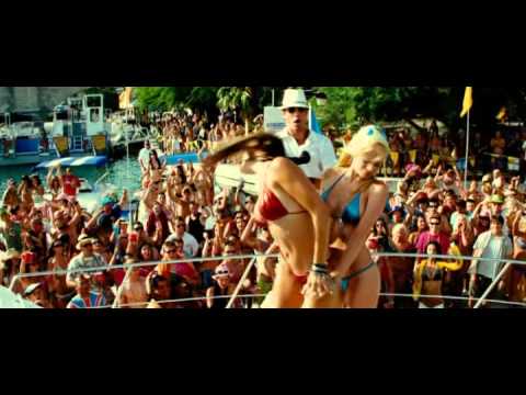 Kelly Brook and Riley Steele sexy dancing in Piranha 3D