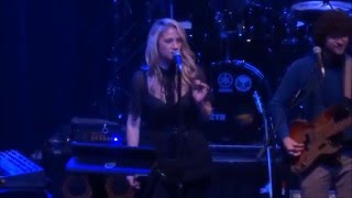 Clip of Lucy Woodward singing &#39;I Don&#39;t Know&#39;