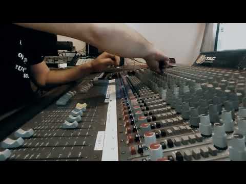 GENERAL TWO x DOKTOR HEBA - LAŽEM