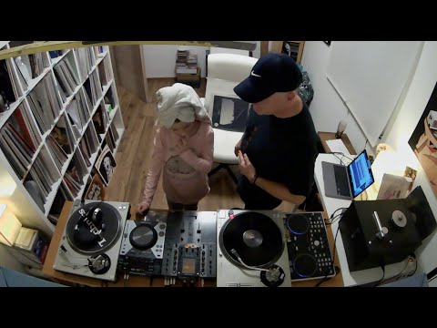 Tosca , Boozoo Bajou , K&D , Massive Attack only vinyl mix