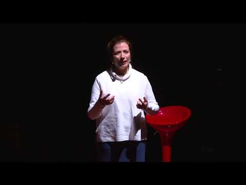 A morte como a (des)conexão humana | Ana Claudia Quintana Arantes | TEDxUFCSPA