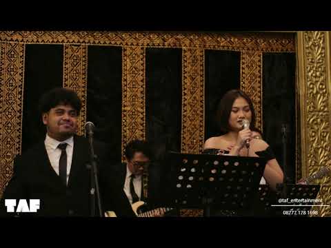 Sesaat Kau Hadir - Utha Likumahuwa ( cover by TAF Entertainment )