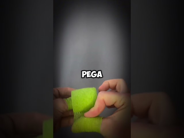 Vídeo relacionado con WOD Nation Cinta de Agarre con Gancho para Levantamiento de Pesas - Paquete de 3 Cintas atléticas Adhesivas, cómodas y elásticas para Levantamiento de Pesas para Crossfit-Blanco, 1.5 pulgadasx23 pies