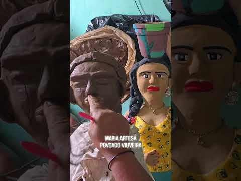 Tradicional artesanato em barro do povoado Viuveira,  Heliópolis/BA.