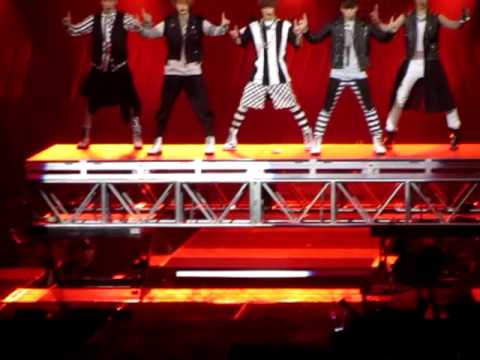 120520 SMTOWN LA/ SHINEE- LUCIFER