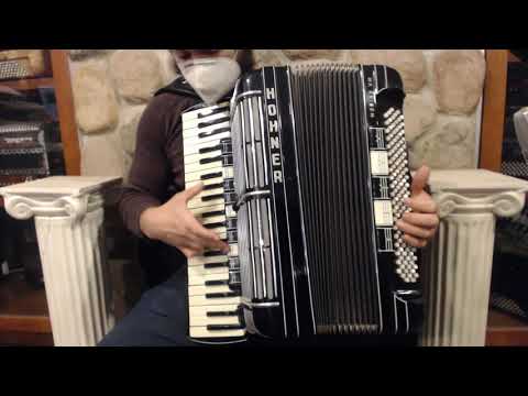 4663 - Hohner Morino VM Piano Accordion LMMMH 41 127 $3999