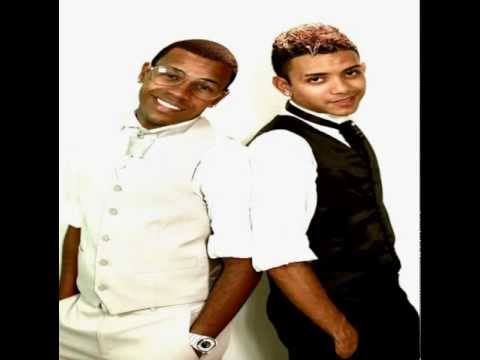 Mc Skilo e Derk Part. AFala e Case - Vai Caminhando Reto