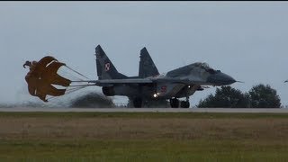 preview picture of video 'ILA 2012 - MiG-29 taxi takeoff flight touchdown'