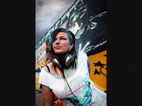 moeMusic feat. Kyra - Burner Team