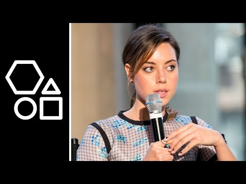 Aubrey Plaza on Chris Pratt’s Abs | BUILD Series
