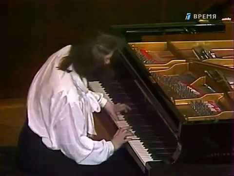 Elena Richter plays Scriabin Five Preludes op. 74 - video