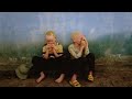 De documentaire 'The Ghost Tribe' laat de schrijnende omstandigheden van albinokinderen zien