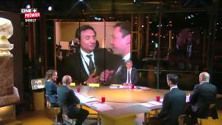 Jimmy Fallon photobomb French Host Live backstage at Golden Globes