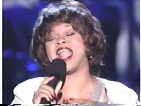 Deniece Williams - His Eyes is on the Sparrow