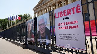 Cécile Kohler y Jacques Paris llegan a Francia tras tres años y medio detenidos en Irán