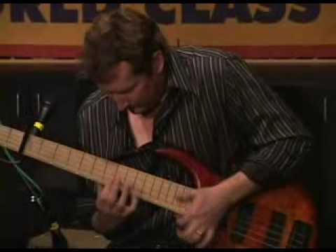 Jeff Schmidt Live Solo Bass - Numb