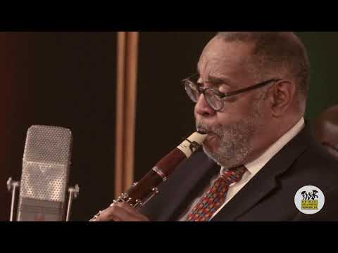 A Holiday Evening at Home with Dr. Michael White - December 2020