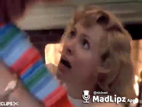 Jogue seu ........... no fogo rapariga réa