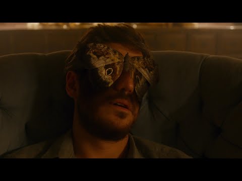 Cuca entra na cabeça do Eric || Cidade Invisível (1x3)