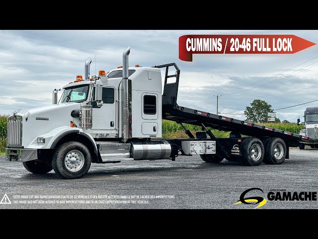 2015 KENWORTH T800 CAMION PLATE FORME REMORQUEUSE in Heavy Trucks in Moncton