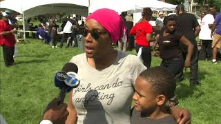 Brotherhood of barbers unite to stop violence on Chicago's South Side
